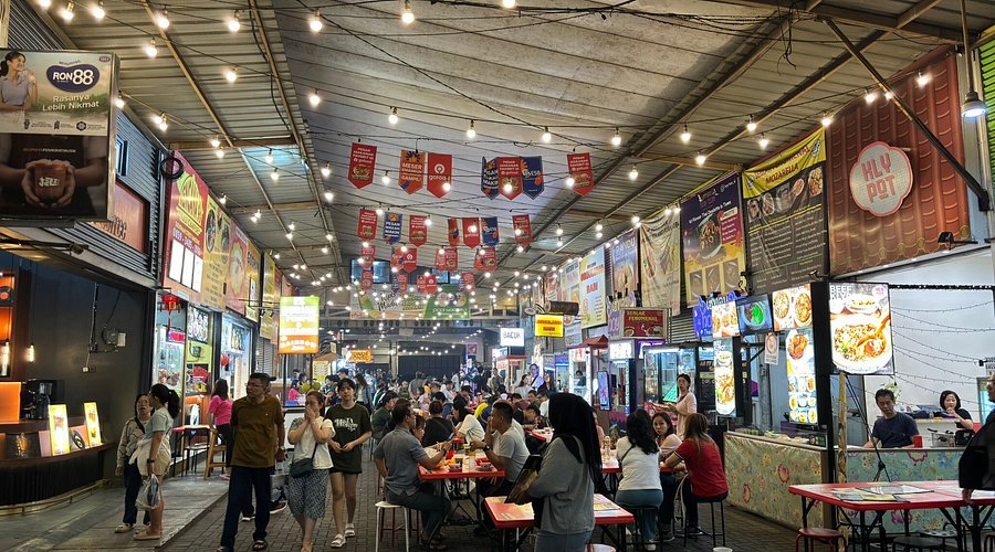 Kawasan belanja dan kuliner di Bandung